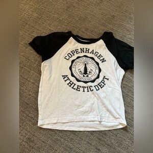 Like New Copenhagen Crop Top